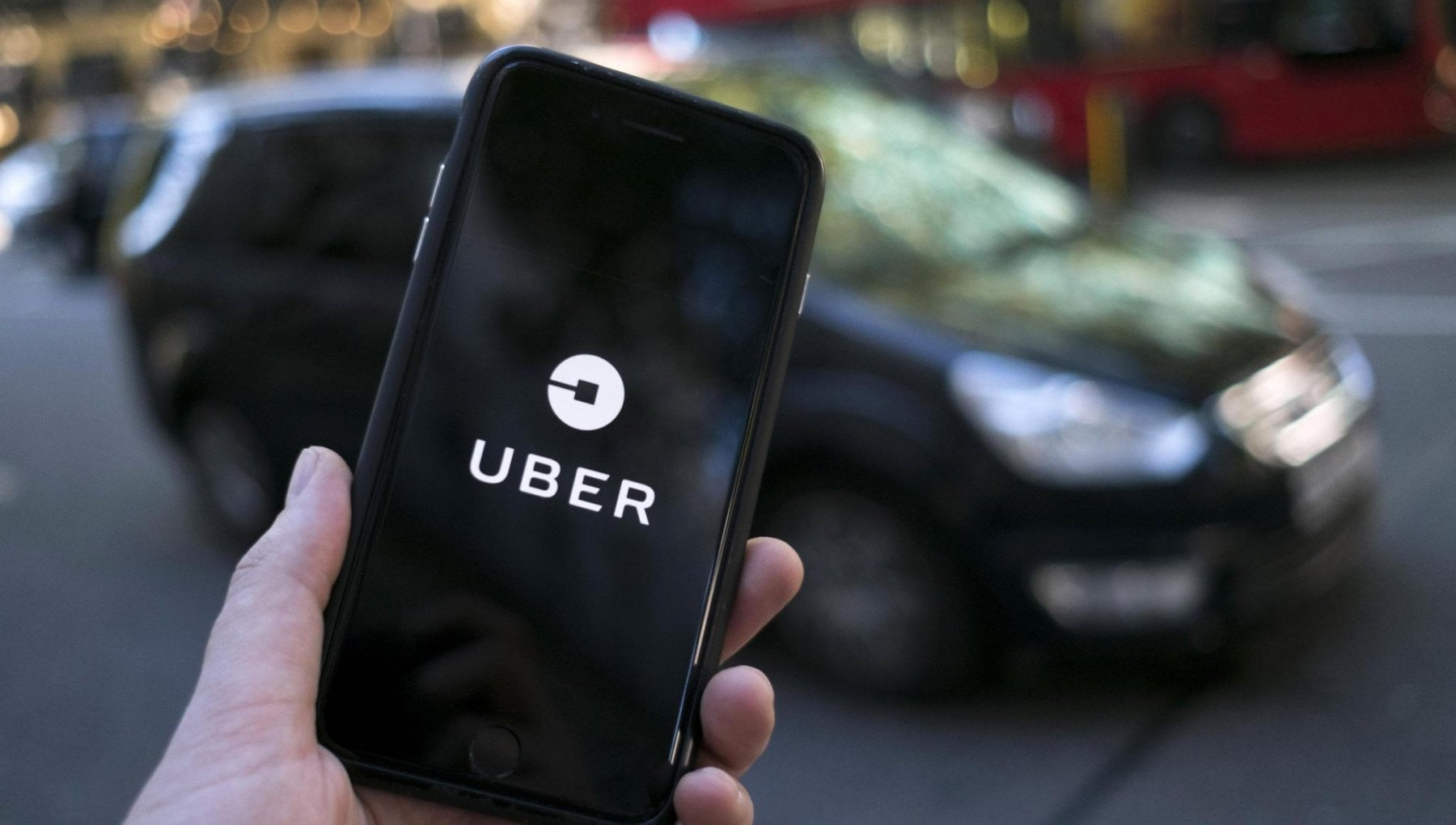Oggi iniziano i primi servizi Uber alle Canarie
